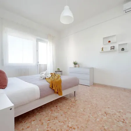 Elegante E Comodo - A Pochi Minuti Dall'aeroporto 公寓 *