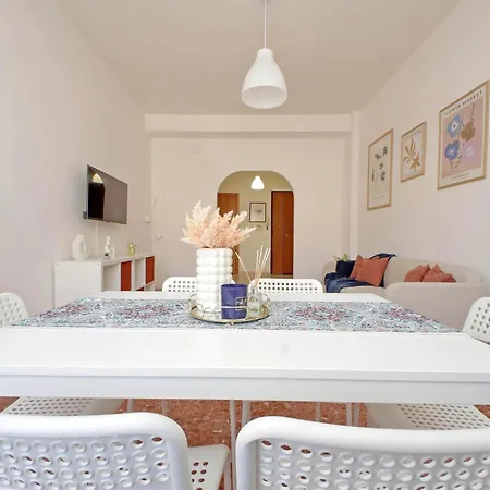 Elegante E Comodo - A Pochi Minuti Dall'aeroporto 公寓 *